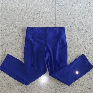 Lululemon cobalt blue cropped leggings
